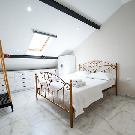 City Center Hideout - Studio Apartment Tirana Exterior photo